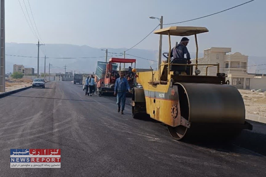 نهضت آسفالت در شهر لامرد همچنان ادامه دارد