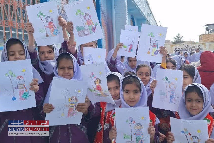 مشارکت دانش آموزان شهرستان سرچهان در طرح هر ایرانی 3 درخت بکاریم