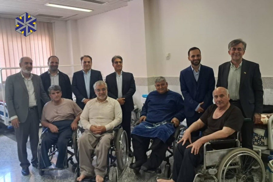 دیدار با پیشگامان صلابت؛ جانبازان ۷۰ درصد مرکز امام حسین (ع) میزبان مدیر عامل احیاء سپاهان
